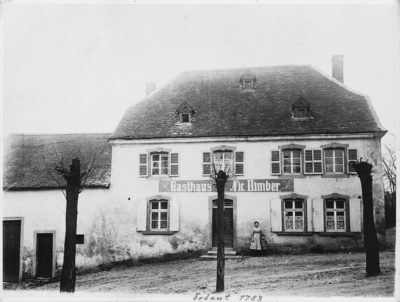 zu sehen ist ein altes Foto vom Gasthaus der Familie Himber
