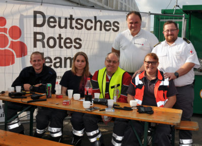 zu sehen ist ein kleiner Teil des Deutschen Roten Kreuzes ohne deren Hilfe am Oktoberfest nichts geht.